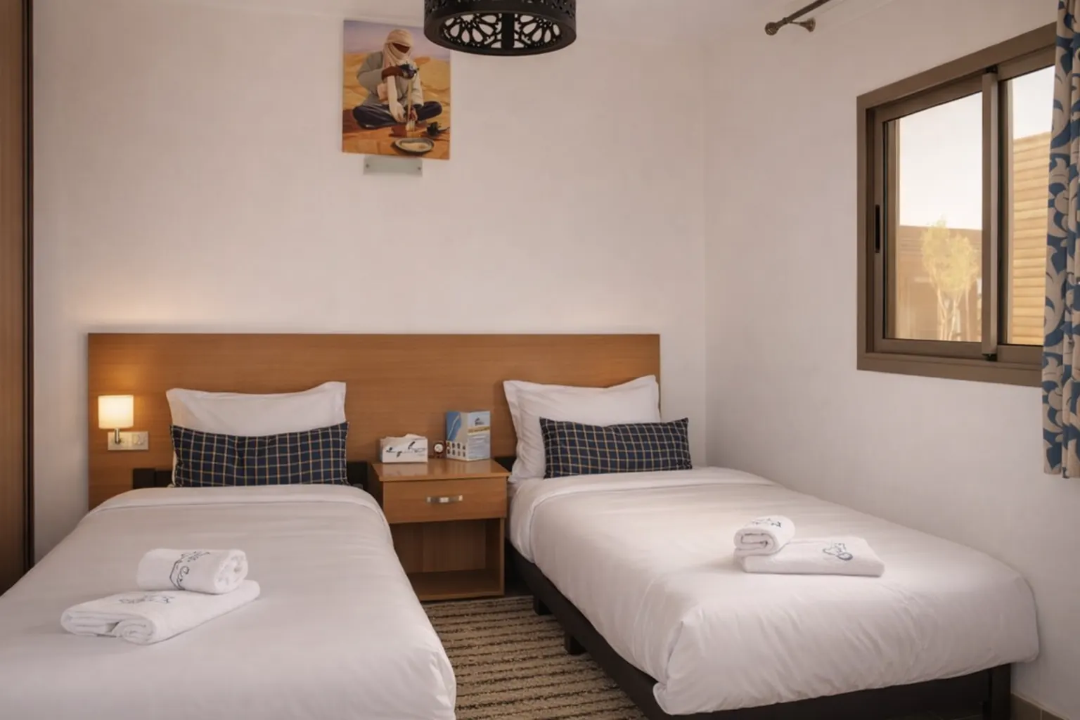 Chambre du Bungalow Standard avec lit et ambiance amicale